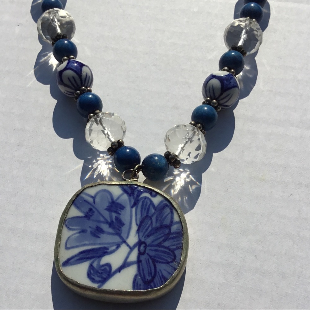 Blue ceramic pendant necklace